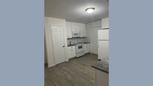 Magnolia 1-story, 3-bed 16507 S Ravenswood Drive-idx