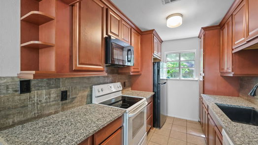 Magnolia 1-story, 3-bed 29810 Amarillo Street-idx