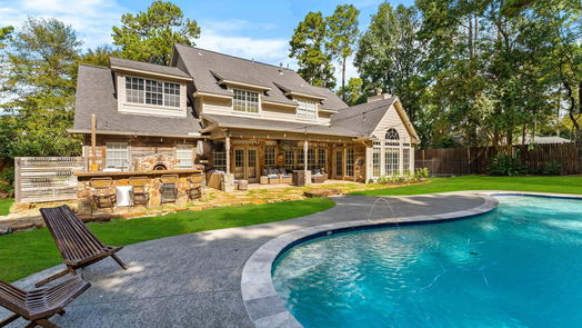 Magnolia 2-story, 4-bed 32430 Edgewater Drive-idx
