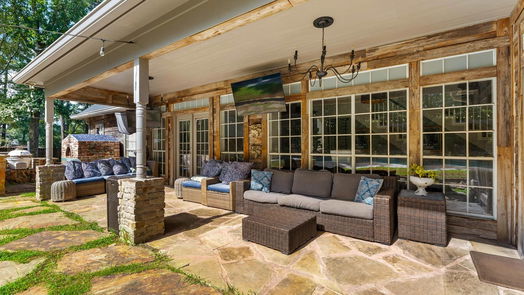 Magnolia 2-story, 4-bed 32430 Edgewater Drive-idx