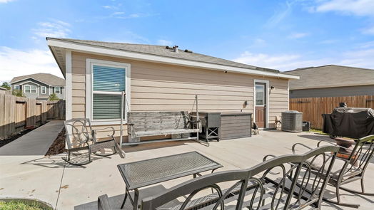 Magnolia 1-story, 3-bed 27010 Poets Drive-idx