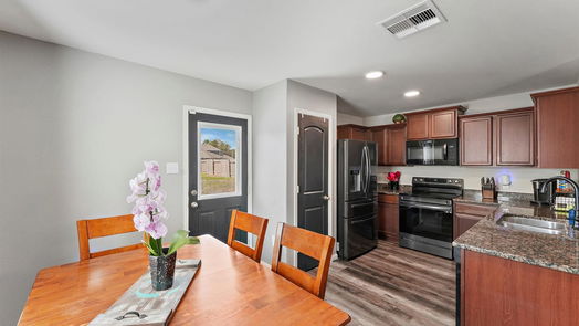 Magnolia 1-story, 3-bed 27010 Poets Drive-idx