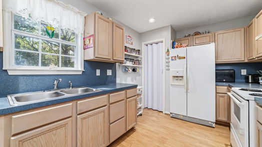 Magnolia 1-story, 4-bed 19103 Turtle Creek Lane-idx