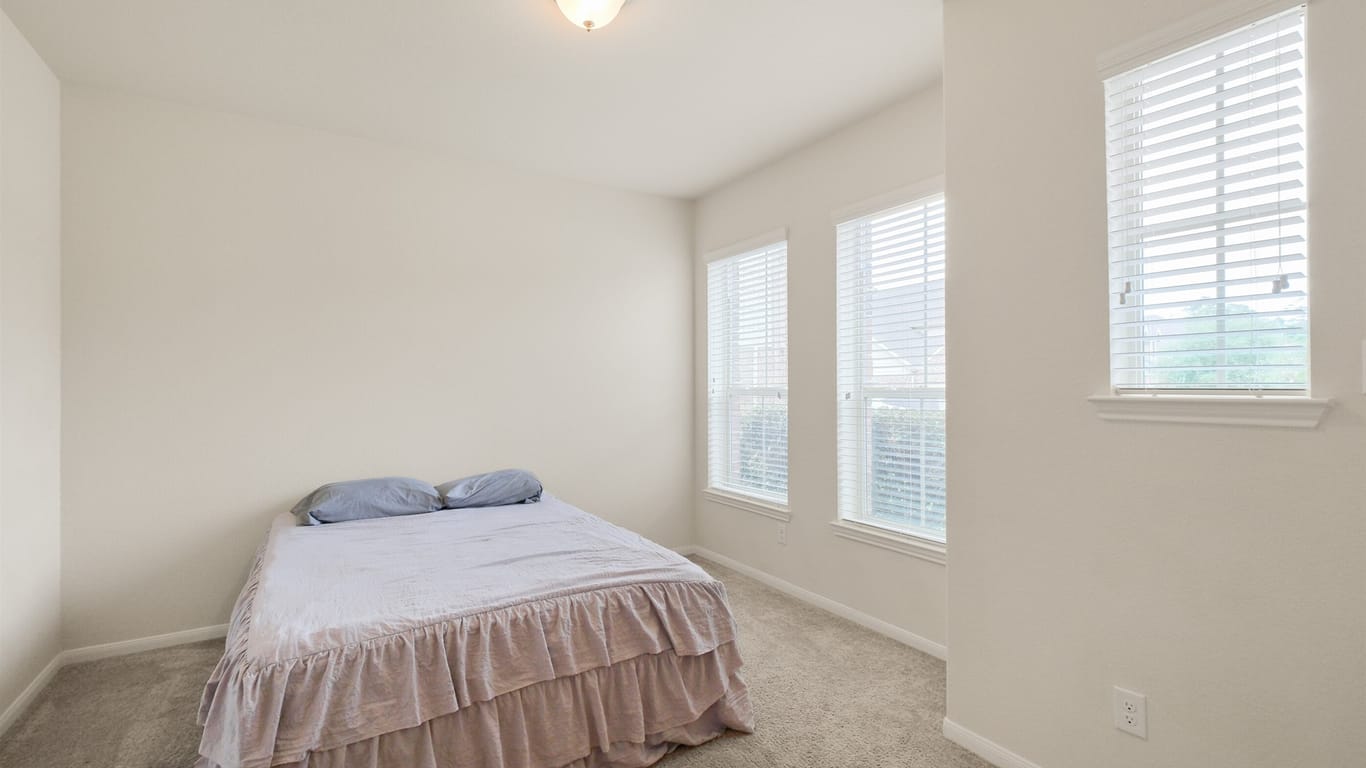 Magnolia 2-story, 4-bed 30106 E Sapling Oaks Place-idx