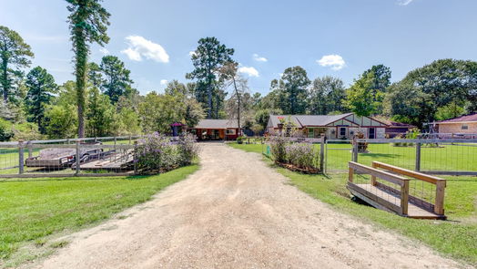 Magnolia 1-story, 3-bed 16507 Walnut Springs Lane-idx