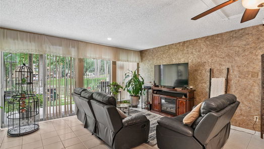 Conroe 2-story, 2-bed 12 April Hill-idx