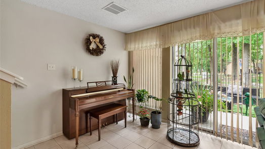 Conroe 2-story, 2-bed 12 April Hill-idx