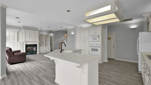 Conroe 2-story, 3-bed 140 Harbour Town Circle-idx