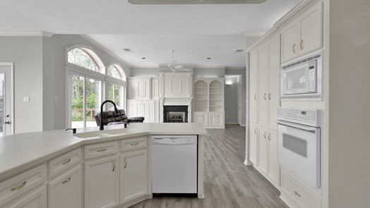 Conroe 2-story, 3-bed 140 Harbour Town Circle-idx