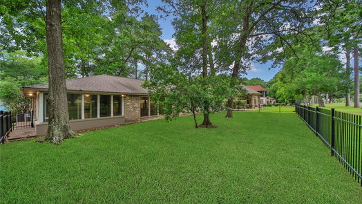 Conroe 1-story, 2-bed 207 Springs Edge Drive-idx