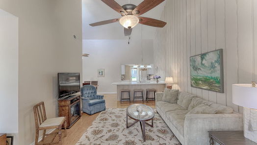 Conroe 1-story, 3-bed 88 April Point Drive N-idx