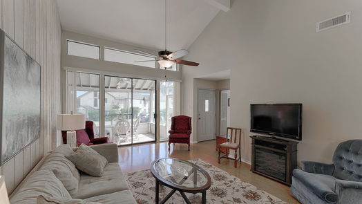Conroe 1-story, 3-bed 88 April Point Drive N-idx