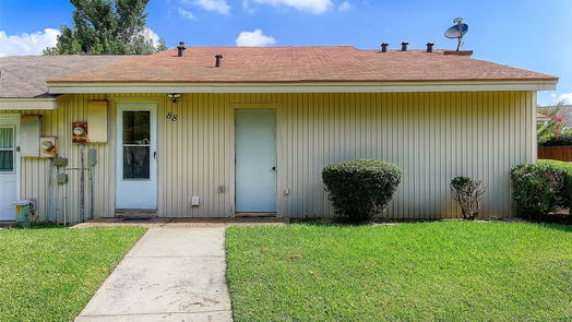 Conroe 1-story, 3-bed 88 April Point Drive N-idx