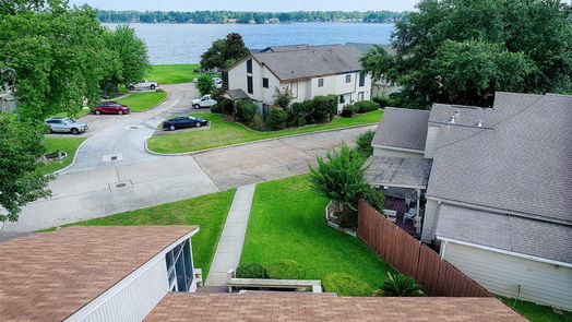 Conroe 1-story, 3-bed 88 April Point Drive N-idx