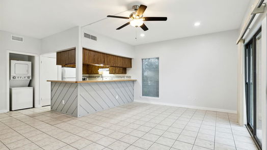 Conroe 1-story, 1-bed 151 April Point Drive S-idx