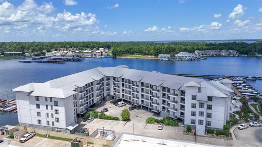 Conroe null-story, 2-bed 199 Waterpoint Court 109-idx