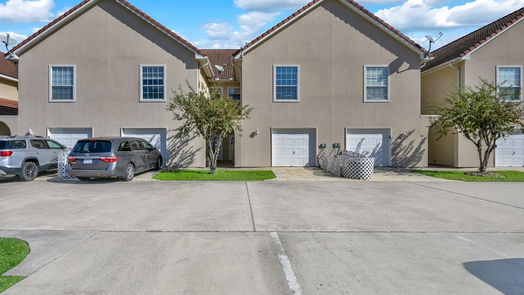 Conroe 2-story, 3-bed 13 Regency Point-idx