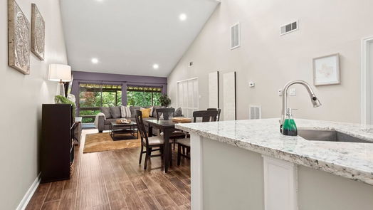 Conroe 1-story, 2-bed 154 April Point Drive N-idx