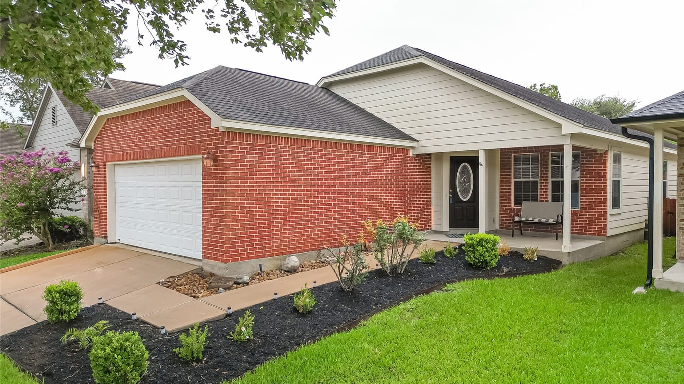 Conroe 1-story, 3-bed 159 Snug Harbor Drive-idx