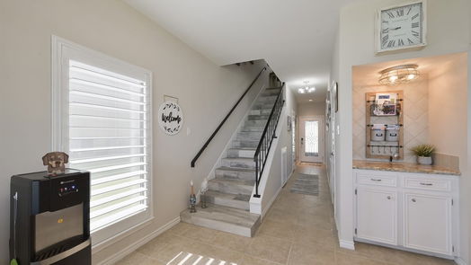 Conroe 2-story, 3-bed 143 April Point Drive S-idx