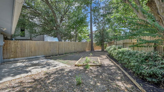 Conroe 1-story, 3-bed 78 April Point Drive N-idx