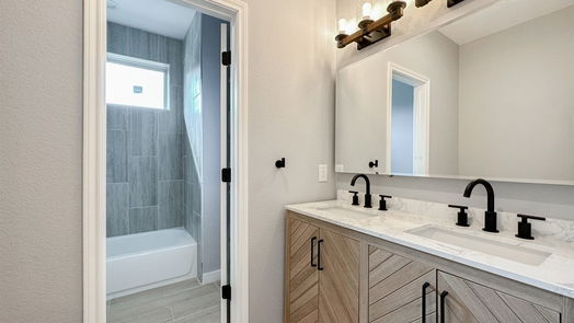Montgomery 2-story, 4-bed 250 Hampton Glen Road-idx