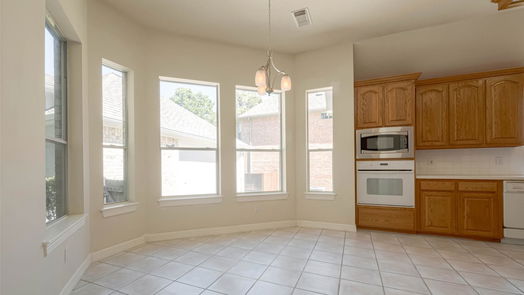 Montgomery 1-story, 3-bed 51 W Pines Drive-idx