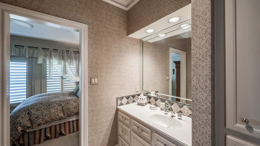 Montgomery 2-story, 4-bed 107 Lake Estates Drive-idx