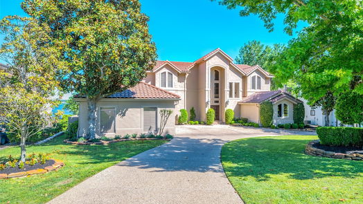 Montgomery 2-story, 4-bed 107 Lake Estates Drive-idx