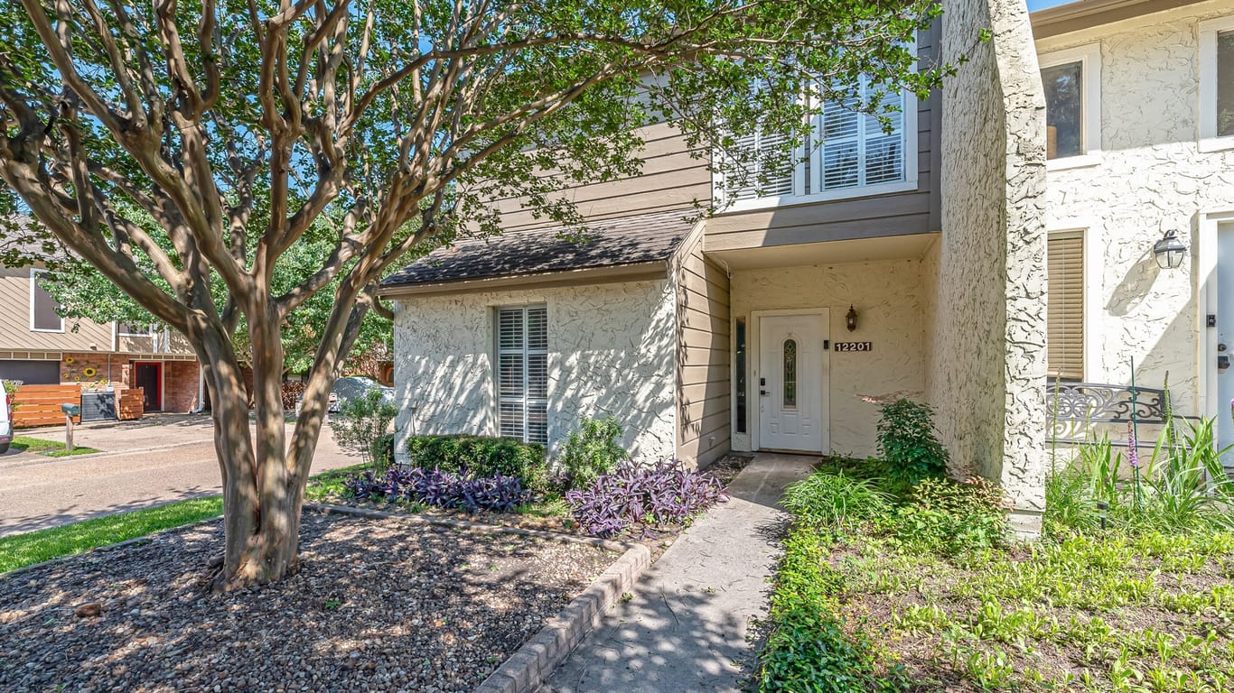 Montgomery 2-story, 2-bed 12201 Glenview Drive-idx