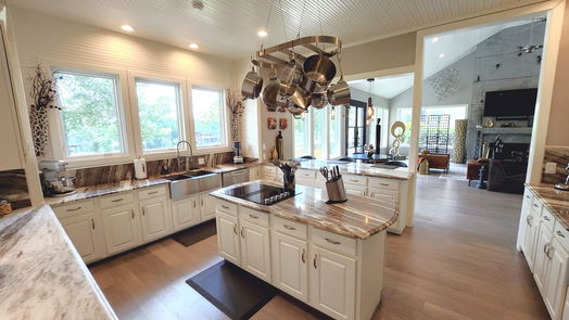 Montgomery 2-story, 4-bed 38 Fairway Park-idx