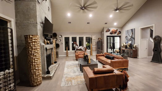Montgomery 2-story, 4-bed 38 Fairway Park-idx