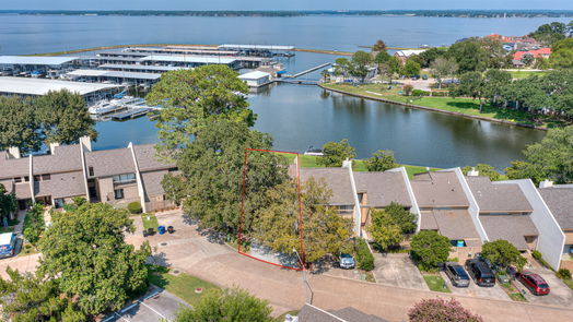 Montgomery 2-story, 2-bed 3962 Knollcrest Drive-idx