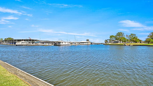 Montgomery 2-story, 2-bed 3962 Knollcrest Drive-idx