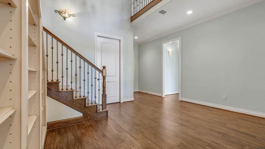 Montgomery 2-story, 4-bed 70 Creekwood Drive-idx