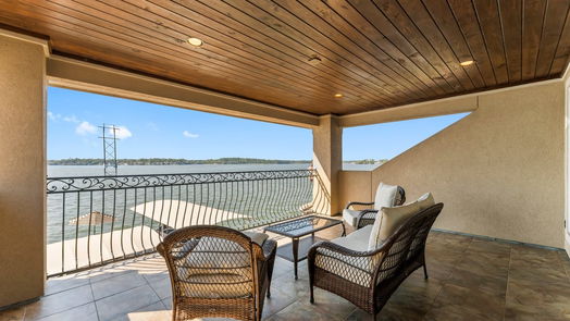 Montgomery 2-story, 4-bed 306 Club Island Court-idx