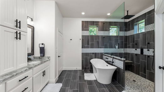 Montgomery 2-story, 4-bed 111 Pine Hill Lane-idx