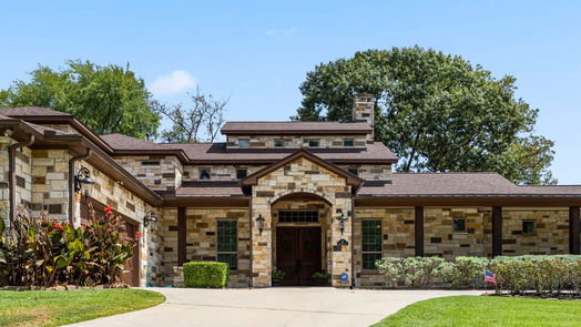 Montgomery 2-story, 4-bed 111 Pine Hill Lane-idx