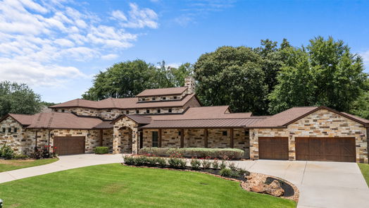 Montgomery 2-story, 4-bed 111 Pine Hill Lane-idx