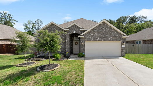 New Caney 1-story, 3-bed 654 W Linnwood Drive-idx