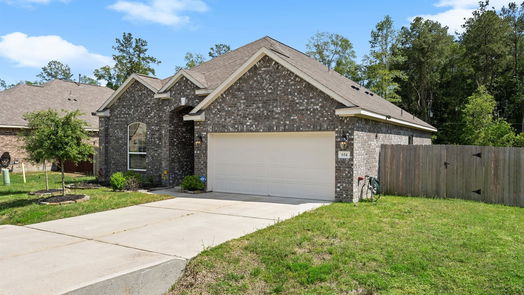 New Caney 1-story, 3-bed 654 W Linnwood Drive-idx