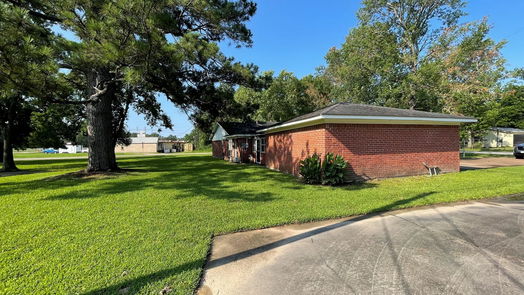 New Caney 1-story, 3-bed 17980 US Highway 59 S-idx