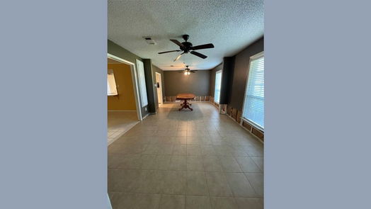 New Caney null-story, 3-bed 17980 US Highway 59 S-idx