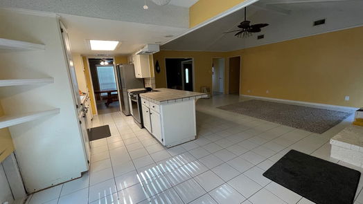 New Caney null-story, 3-bed 17980 US Highway 59 S-idx
