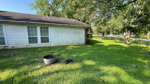 New Caney 1-story, 3-bed 17980 US Highway 59 S-idx