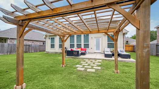 New Caney 2-story, 4-bed 667 W Linnwood Drive-idx