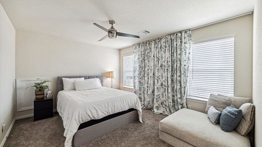 New Caney 2-story, 4-bed 667 W Linnwood Drive-idx