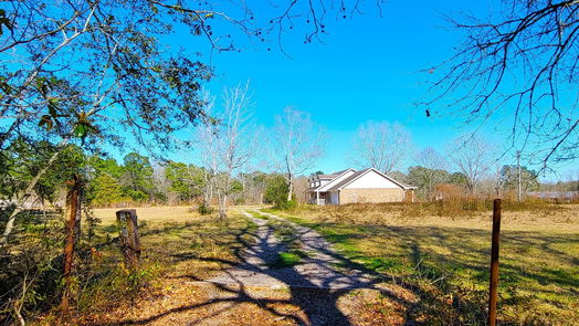 New Caney 1-story, 3-bed 19320 Willaby Road-idx