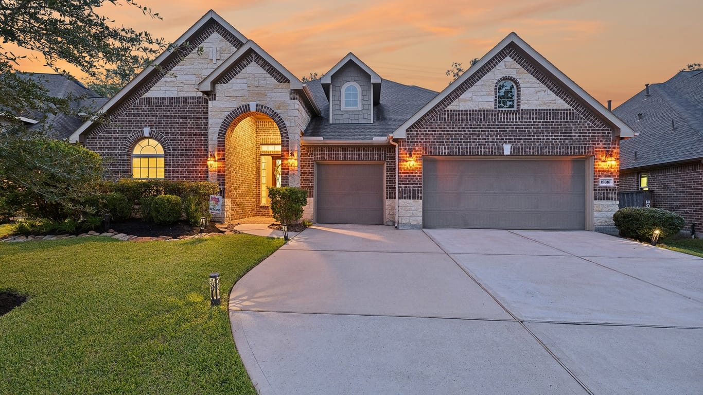 New Caney 2-story, 4-bed 18816 Collins View Drive-idx