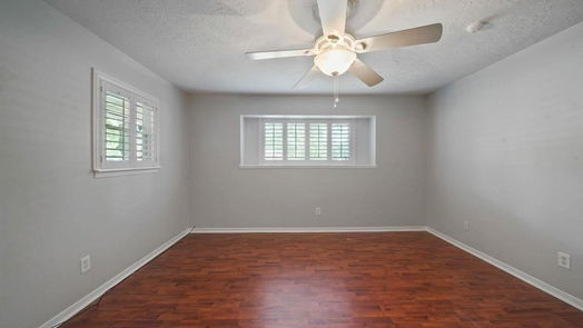 New Caney 1-story, 3-bed 110 Magnolia Bend-idx